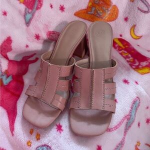 Urban Outfitters slip on heels